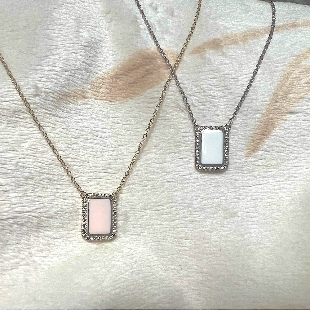 Dainty rectangular necklace